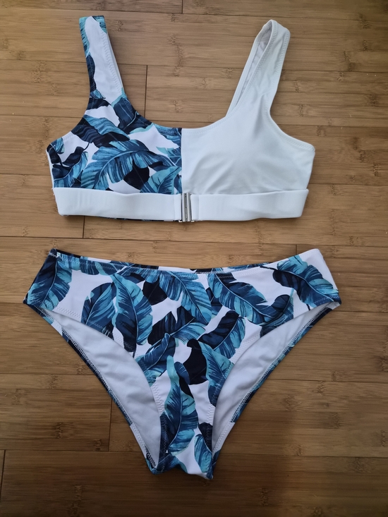Amazon Essentials Other - Amazon Essentials White Bikini Set with Teal Leaf Print